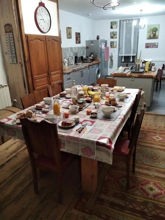 Maison De Ville Au Pied De La Montagne Noire Mazamet Bed and breakfast